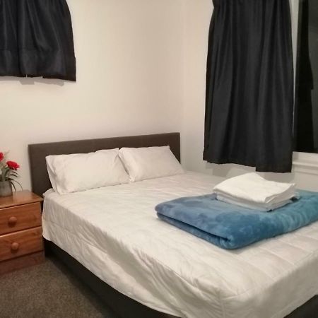 Homestay Double Room, Near The City Center クライストチャーチ エクステリア 写真